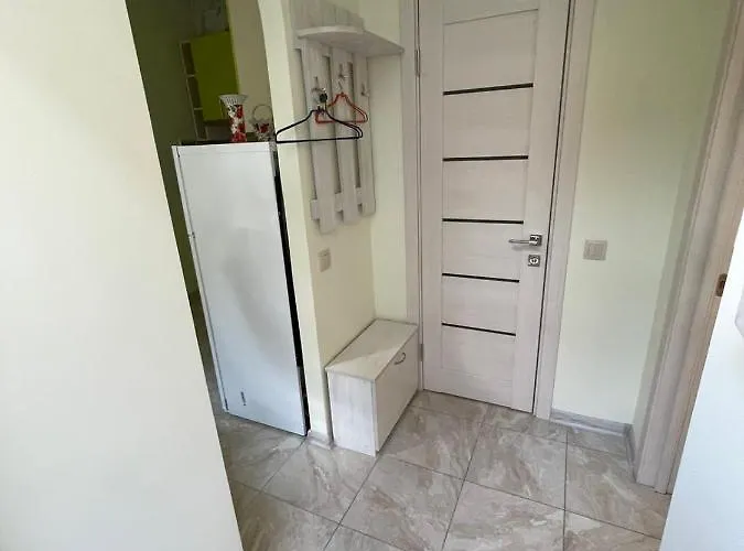 для 4х около костела елизаветы *