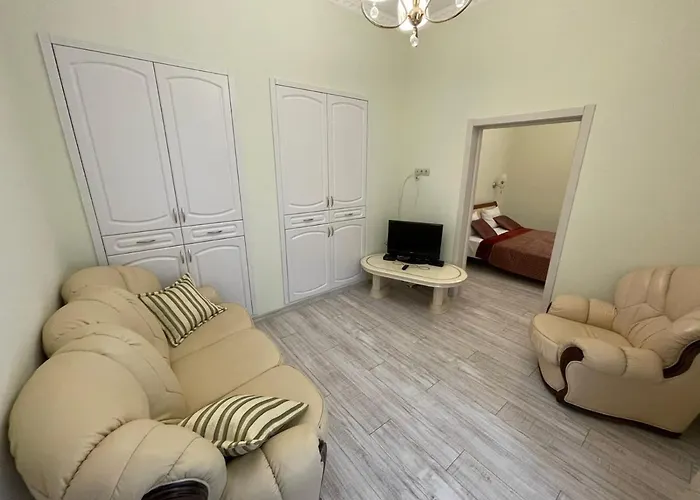 для 4х около костела елизаветы Apartament *