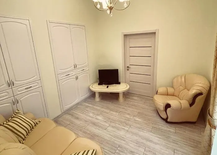 для 4х около костела елизаветы * Lvov